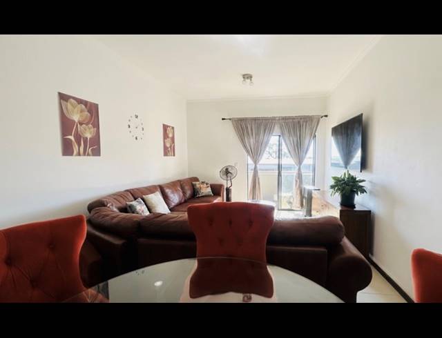 2 BEDROOM FLAT FOR SALE IN JACKAL CREEK GOLF ESTATE